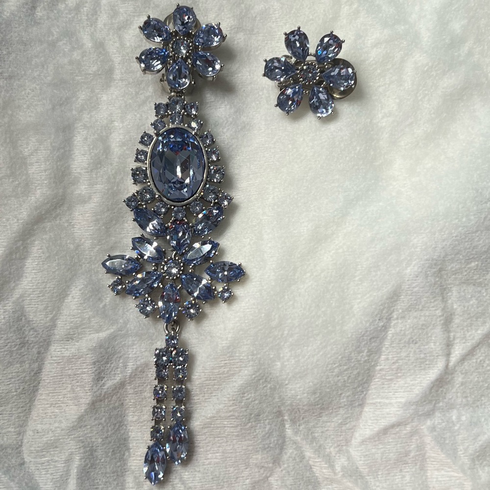 Burberry Crystal Drop Earring And Stud Set In Lavender Blue . Clip on earrings